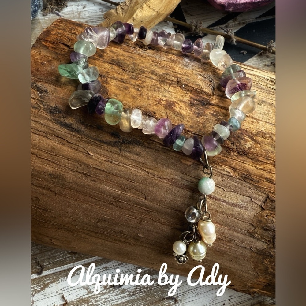 Fluorite and freshwater pearls beaded bracelet